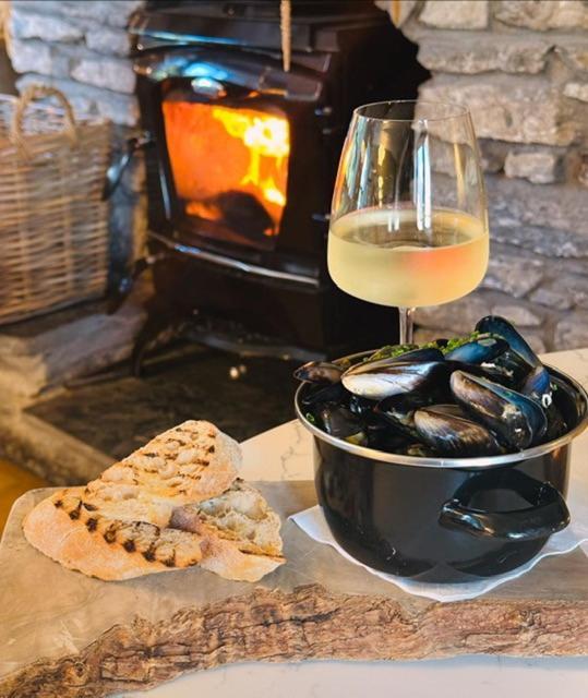 The Lansdowne Kenmare Hotel ภายนอก รูปภาพ