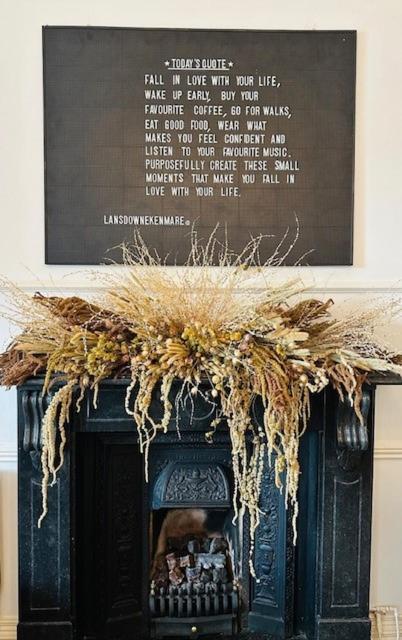 The Lansdowne Kenmare Hotel ภายนอก รูปภาพ