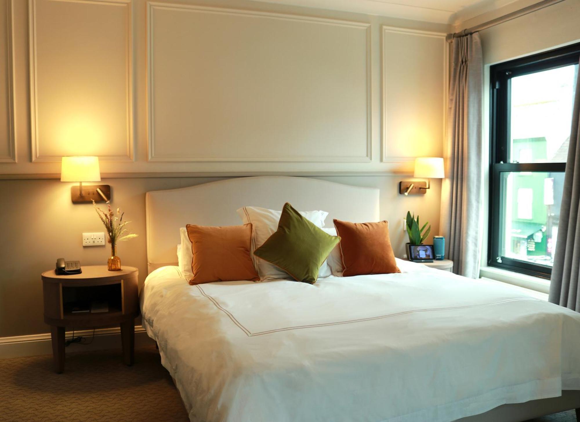 The Lansdowne Kenmare Hotel ภายนอก รูปภาพ